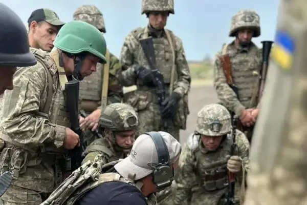 425 ОШП «Скеля»: як полк переходить під керівництво корпусу «Азов»