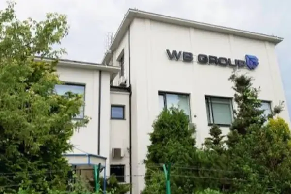 Пожежа на заводі WB Electronics у Польщі: невідомий у балаклаві та версія підпалу