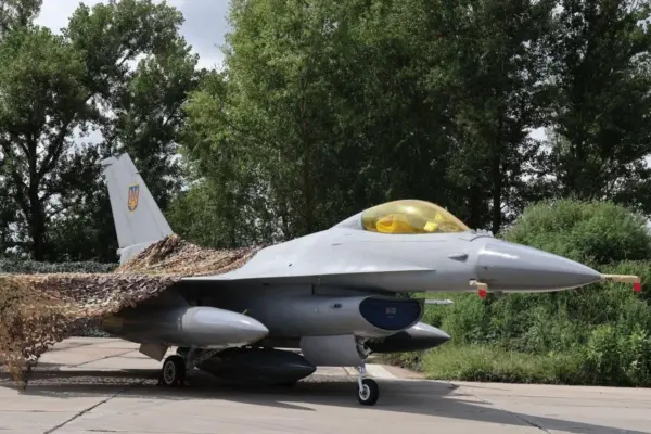 «Фантом» з F-16 у NEWSMAX окреслив брак ракет і необхідність локалізації виробництва