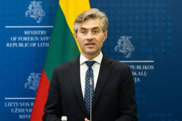 Хронологія заяв про гібридні загрози Росії: від Туска до Будріса